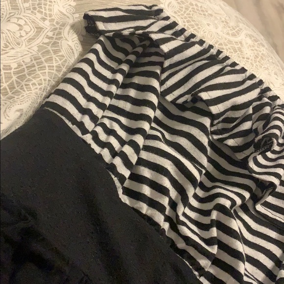 Striped black and white dress - Picture 2 of 5